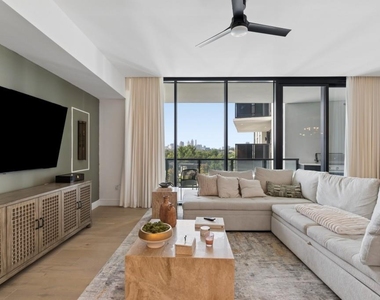 2425 Peachtree Road Ne - Photo Thumbnail 1