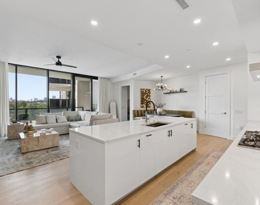 2425 Peachtree Road Ne - Photo Thumbnail 8
