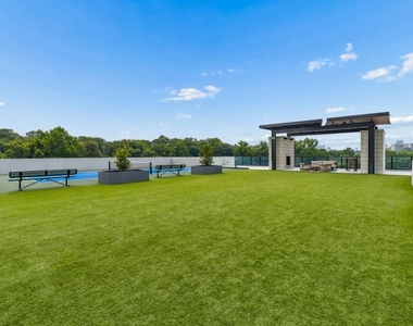 2425 Peachtree Road Ne - Photo Thumbnail 35