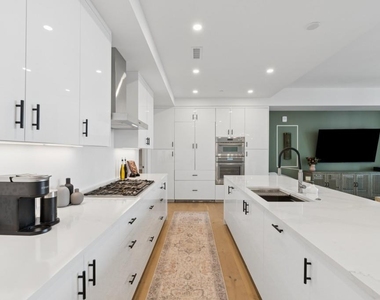 2425 Peachtree Road Ne - Photo Thumbnail 7