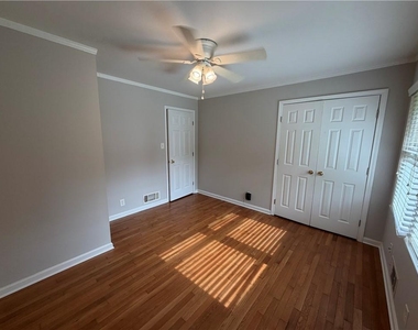 412 Fielding Lane - Photo Thumbnail 5