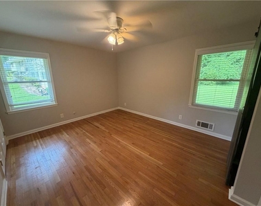 412 Fielding Lane - Photo Thumbnail 16