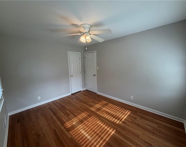 412 Fielding Lane - Photo Thumbnail 19