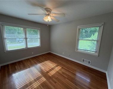 412 Fielding Lane - Photo Thumbnail 18
