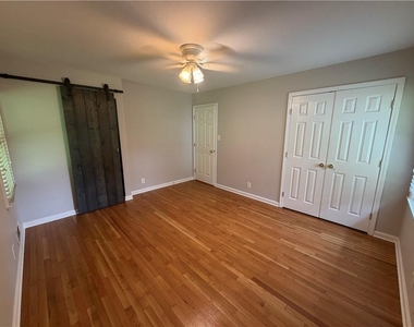 412 Fielding Lane - Photo Thumbnail 17