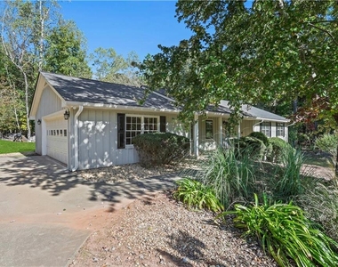 4684 Ben Hill Drive - Photo Thumbnail 3