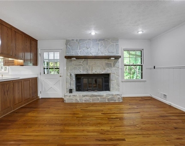 4684 Ben Hill Drive - Photo Thumbnail 5