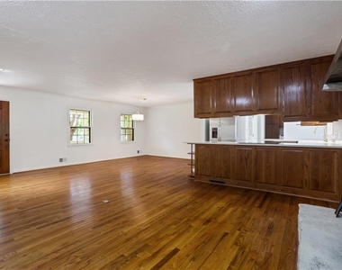 4684 Ben Hill Drive - Photo Thumbnail 8