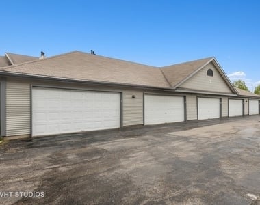 89 Kensington Circle - Photo Thumbnail 2