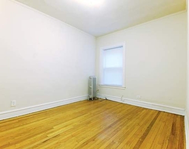 1335 W Touhy Avenue - Photo Thumbnail 5