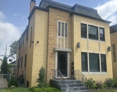 6620 W Devon Avenue - Photo Thumbnail 1