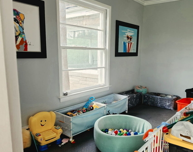 35580 N Knowles Road - Photo Thumbnail 3