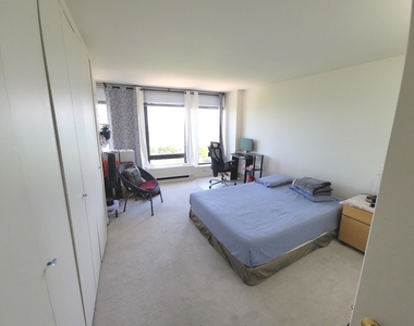 5445 N Sheridan Road - Photo Thumbnail 7