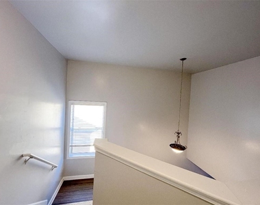 2305 Harvest Ridge Circle - Photo Thumbnail 6