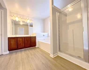 2305 Harvest Ridge Circle - Photo Thumbnail 8