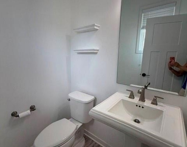 48 Candlewood - Photo Thumbnail 1
