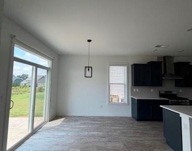 48 Candlewood - Photo Thumbnail 5