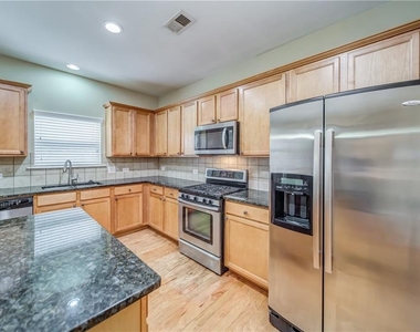 9950 Autry Vue Lane - Photo Thumbnail 5