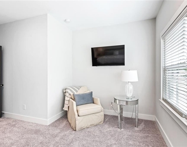 585 King Arnold Street - Photo Thumbnail 23