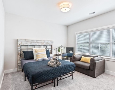585 King Arnold Street - Photo Thumbnail 19
