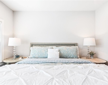 585 King Arnold Street - Photo Thumbnail 3
