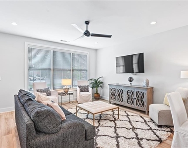 585 King Arnold Street - Photo Thumbnail 1