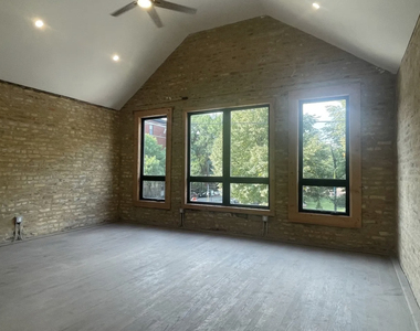 1157 W Webster Avenue - Photo Thumbnail 2