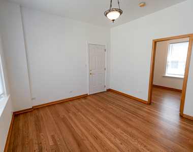 2219 W Rice Street - Photo Thumbnail 4