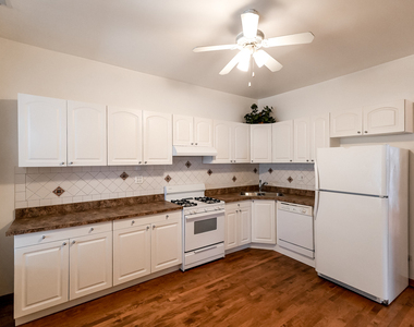 2219 W Rice Street - Photo Thumbnail 10