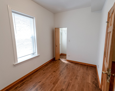 2219 W Rice Street - Photo Thumbnail 8