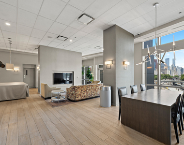 1211 S Prairie Avenue - Photo Thumbnail 53