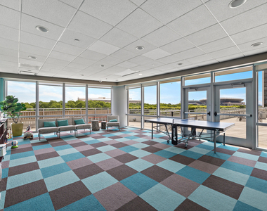 1211 S Prairie Avenue - Photo Thumbnail 46