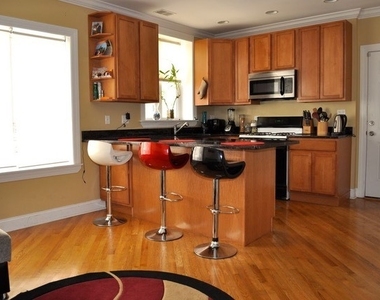 2315 W Rosemont Avenue - Photo Thumbnail 1