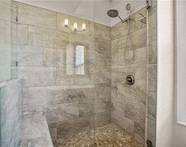 1011 Towneship Way - Photo Thumbnail 17