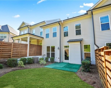 1011 Towneship Way - Photo Thumbnail 21