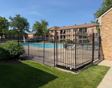 1756 Fayette Walk - Photo Thumbnail 1