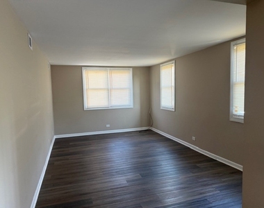 1756 Fayette Walk - Photo Thumbnail 10