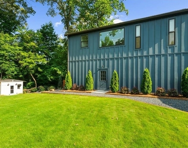 1871 Dyer Circle - Photo Thumbnail 1