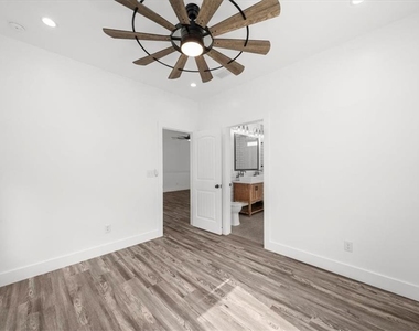 1871 Dyer Circle - Photo Thumbnail 30