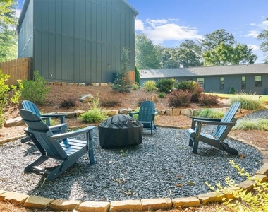1871 Dyer Circle - Photo Thumbnail 45