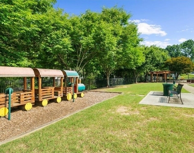 1871 Dyer Circle - Photo Thumbnail 54