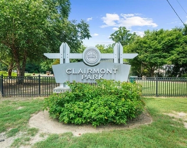 1871 Dyer Circle - Photo Thumbnail 50