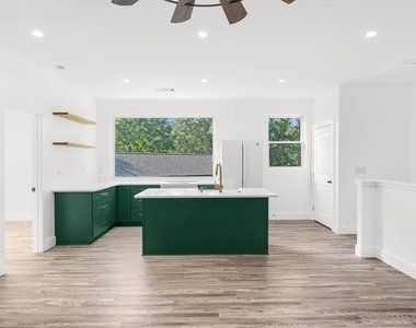 1871 Dyer Circle - Photo Thumbnail 16