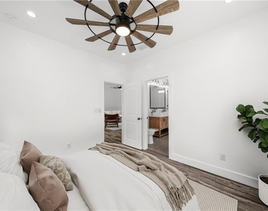 1871 Dyer Circle - Photo Thumbnail 29