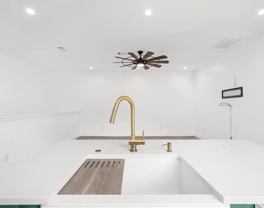 1871 Dyer Circle - Photo Thumbnail 21