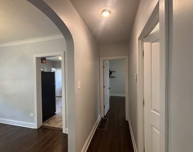 2224 Foster Street - Photo Thumbnail 8