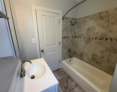2224 Foster Street - Photo Thumbnail 9