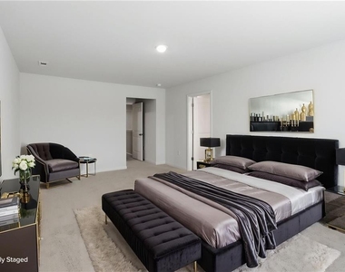 48 Berryville Drive - Photo Thumbnail 24