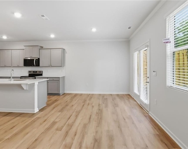 48 Berryville Drive - Photo Thumbnail 7