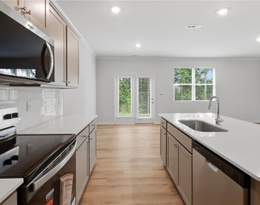 48 Berryville Drive - Photo Thumbnail 11